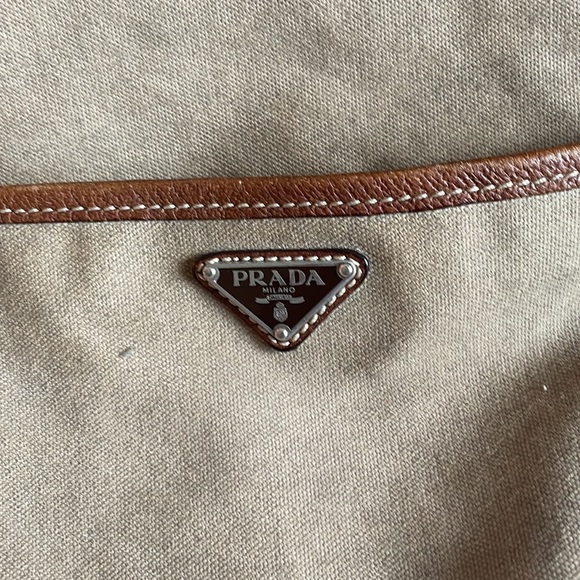 Vintage Prada messenger bag - Picture 2 of 13